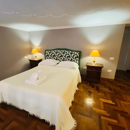 Hotel Around Toledo à Naples Extérieur photo