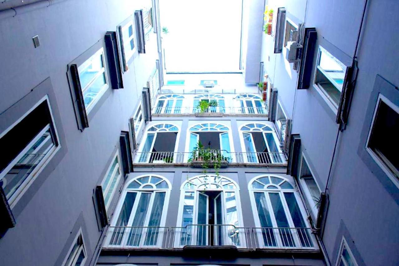 Hotel Around Toledo à Naples Extérieur photo